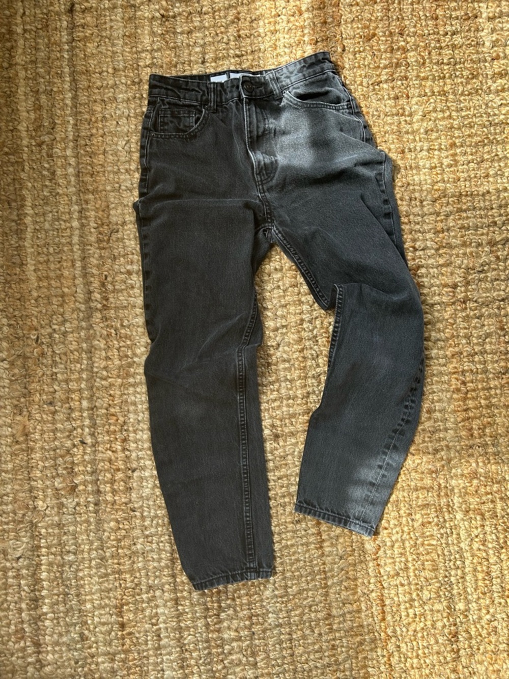 Bershka Women’s Distressed Black Denim Tapered Ankle Mom Jeans 25/25